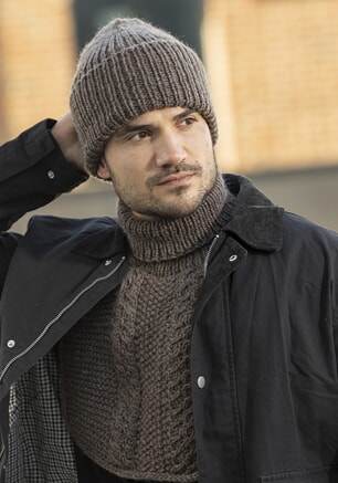 k-0003-06c "Arven" hals og lue