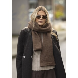 k-0006-08 "Yani" skjerf