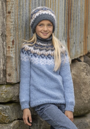 2027-1a "Nova"-genser og lue Alpaca Maya