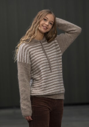 2203-6 "Moyra"-genser