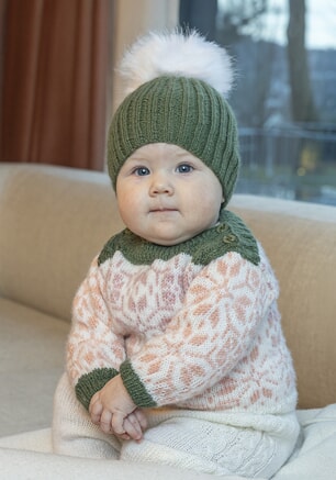 k-2506-08 "Filippa"-genser og lue