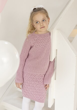 k-2607-15 "Mareng" genser og skjørt