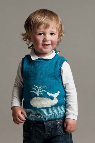 1004-7 Vest med hvalmotiv