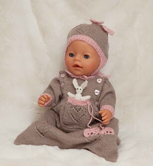 Babypose og lue