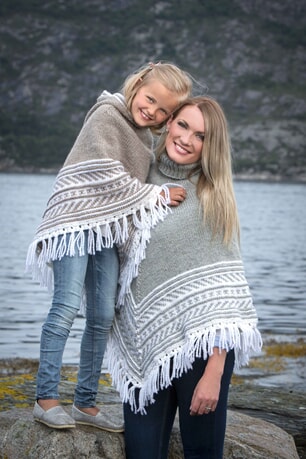 1411-13 Poncho