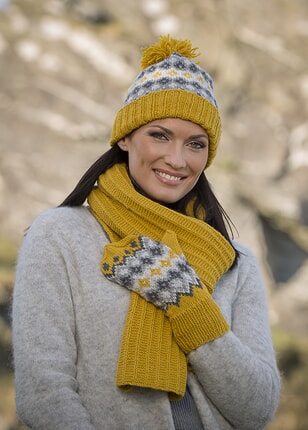 1707-2 Lue, skjerf og votter