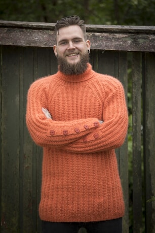 1811-4b Sørland-genser Herre