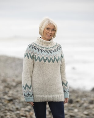 2035-1c "Kathrine"-genser Perlegrå