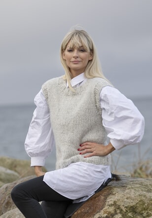 2036-3 "Venn"-vest i dobbelt garn