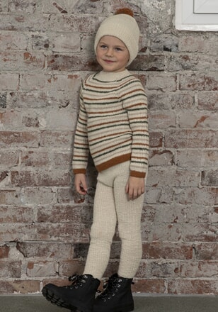 2204-7 "Rolling"-genser, bukse og lue