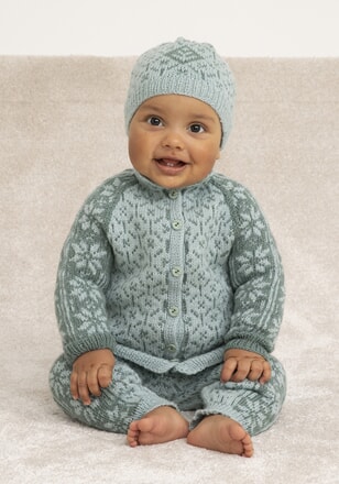 k-2304-01a "Ellinor"-jakke, bukse og lue